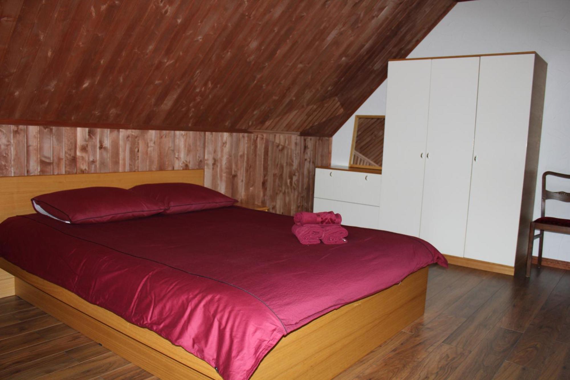 Krapi Guesthouse Treimani Chambre photo
