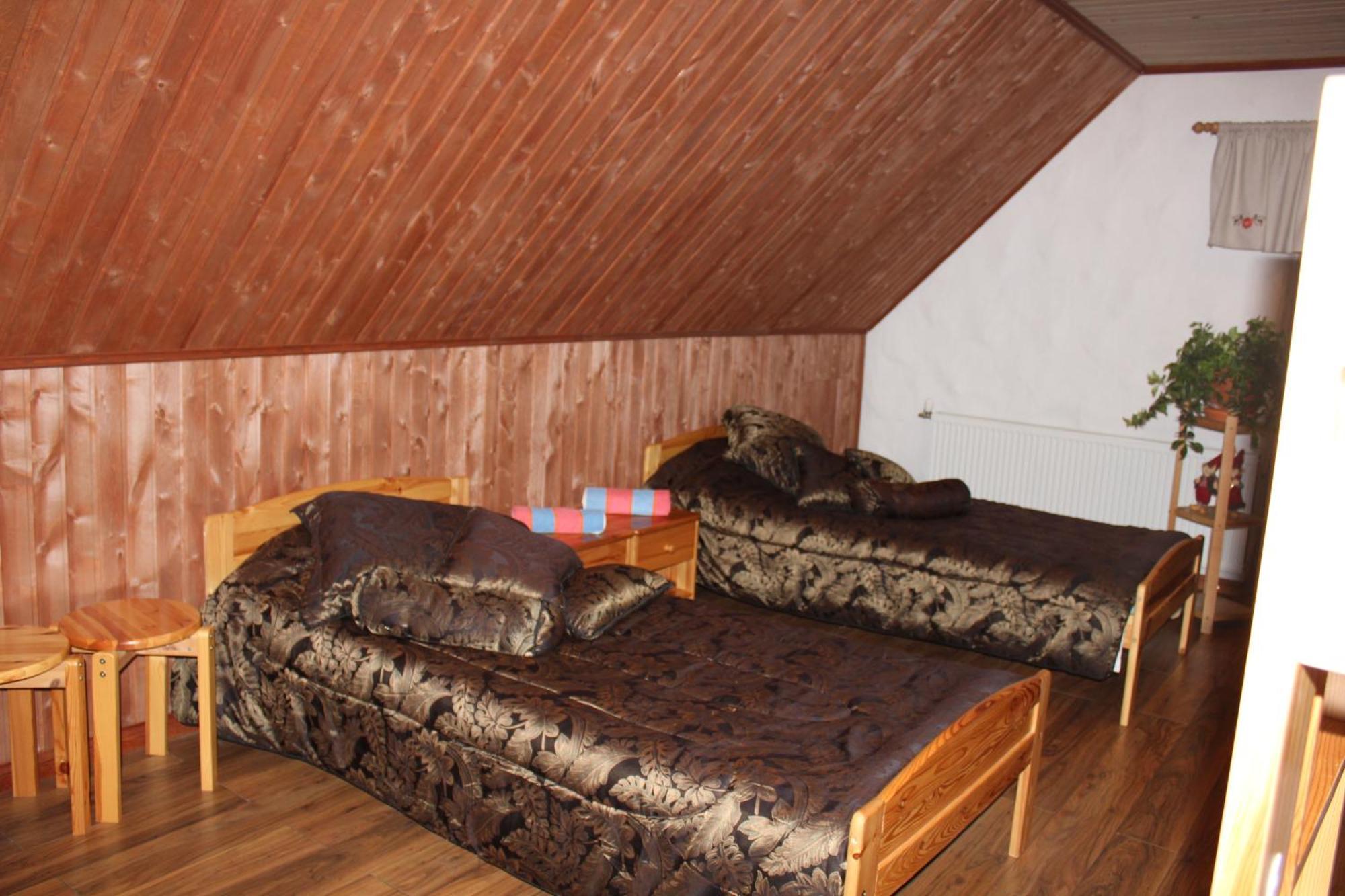 Krapi Guesthouse Treimani Chambre photo