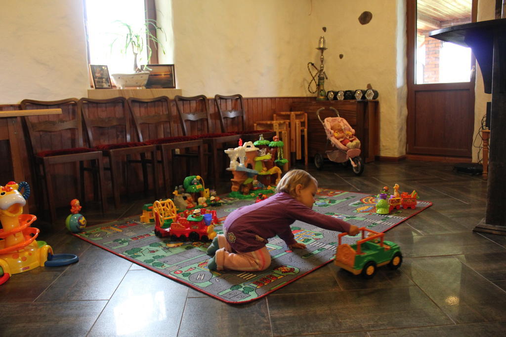 Krapi Guesthouse Treimani Chambre photo