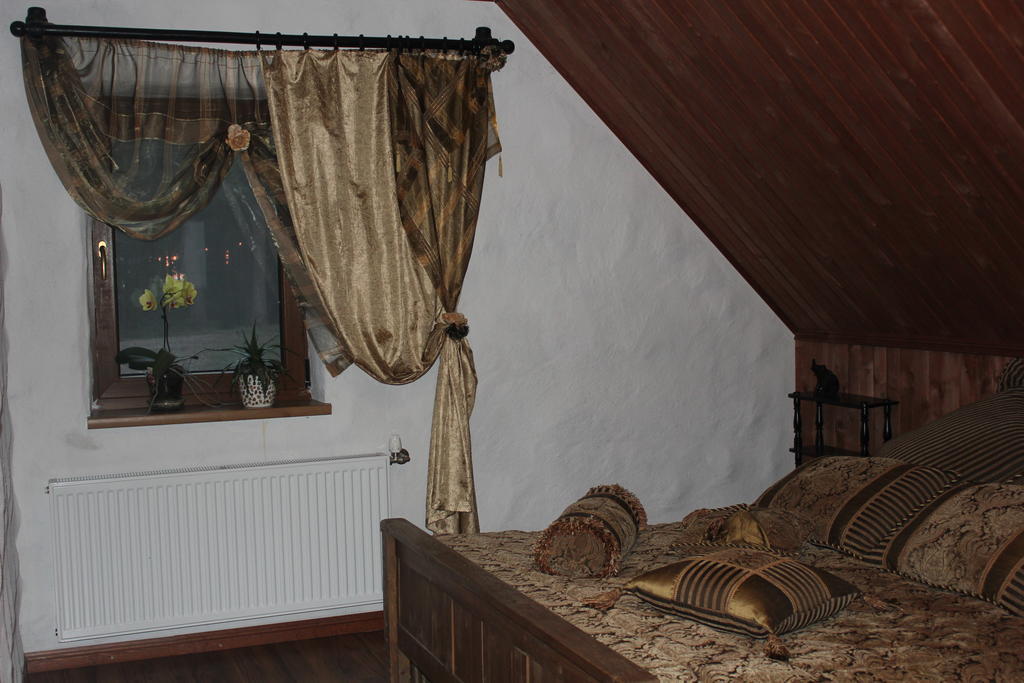 Krapi Guesthouse Treimani Chambre photo