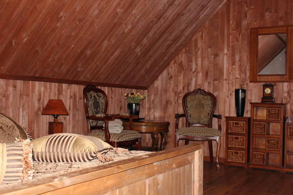 Krapi Guesthouse Treimani Chambre photo